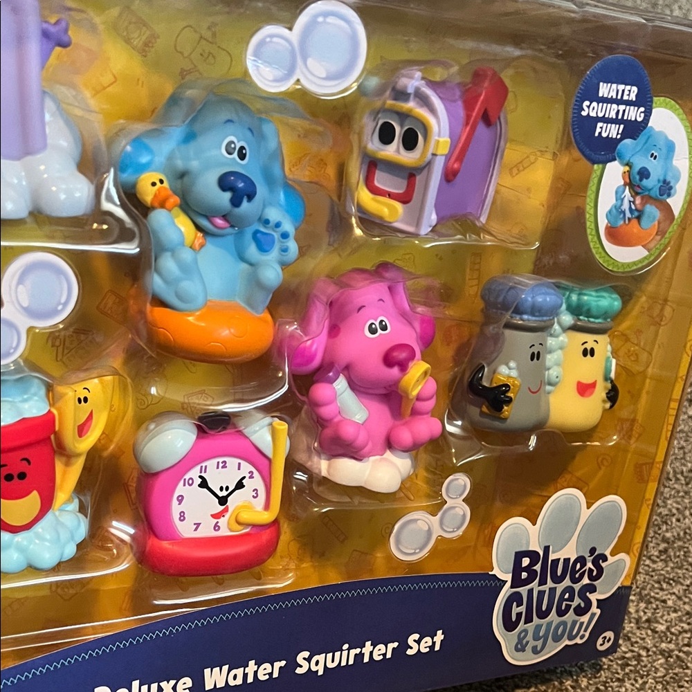 BNWT Nickelodeon Blue’s Clues & You! Deluxe Water Squirter Set w/8 squirters! - Picture 4 of 5